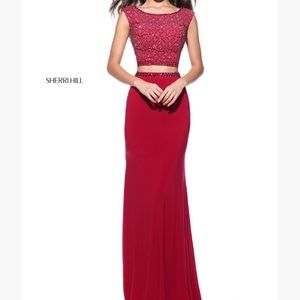 Sherri Hill Prom Dress. Dark Red. Never worn. Size 6